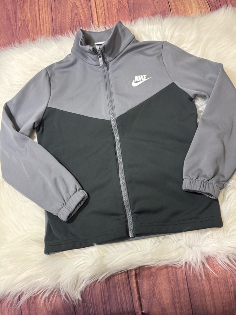 Nike Full Zip Track Jacket in Gray/ Black - Kids Size Small
